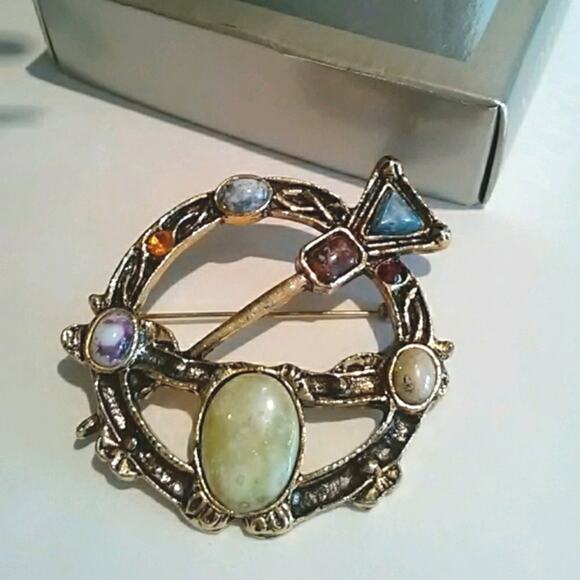 Vintage Brooche Jellybean Huge  Gemstone Brooche Pin for Jacket Coat Hat Dress - Picture 2 of 3